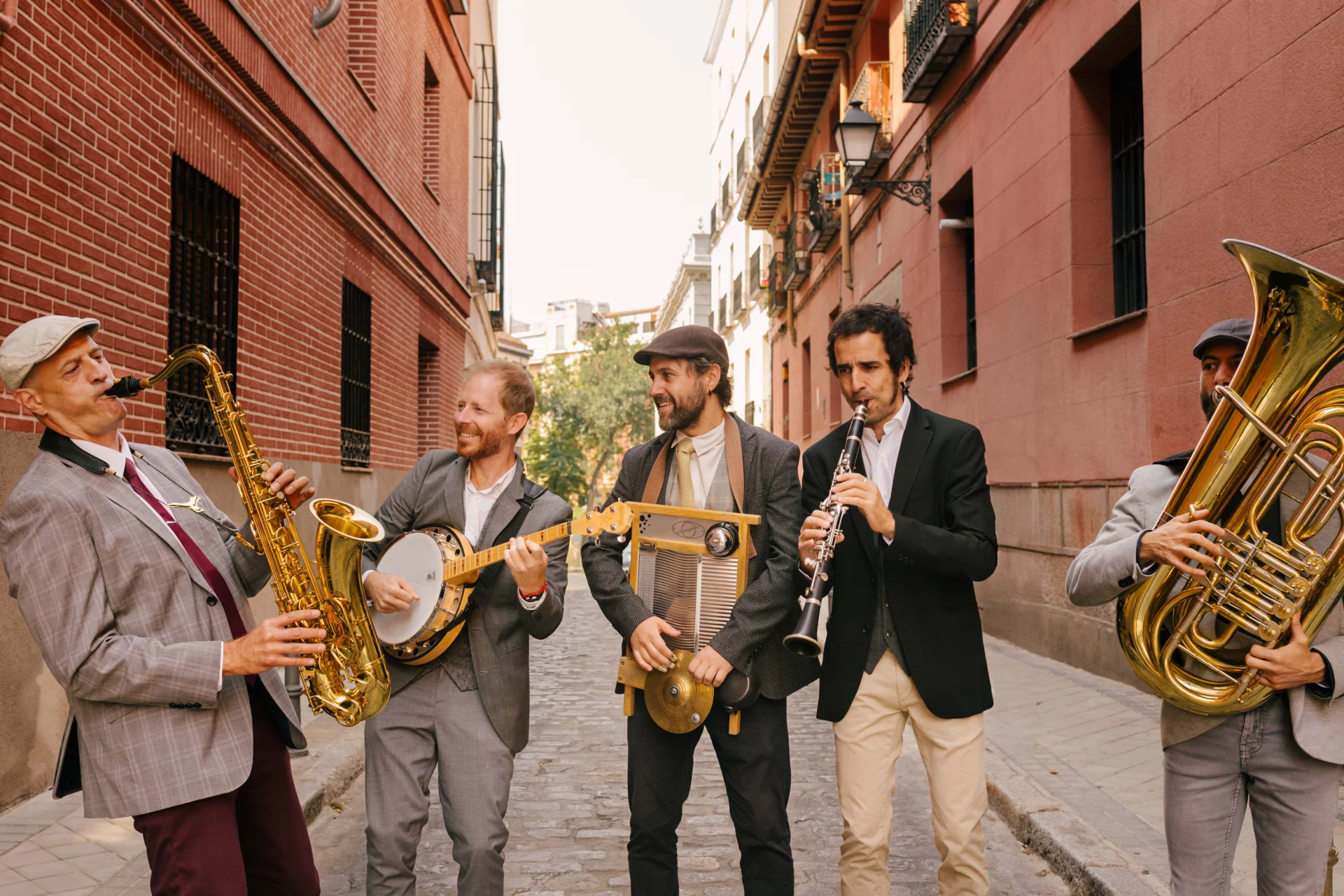 THE SUNNY SIDE STREET BAND