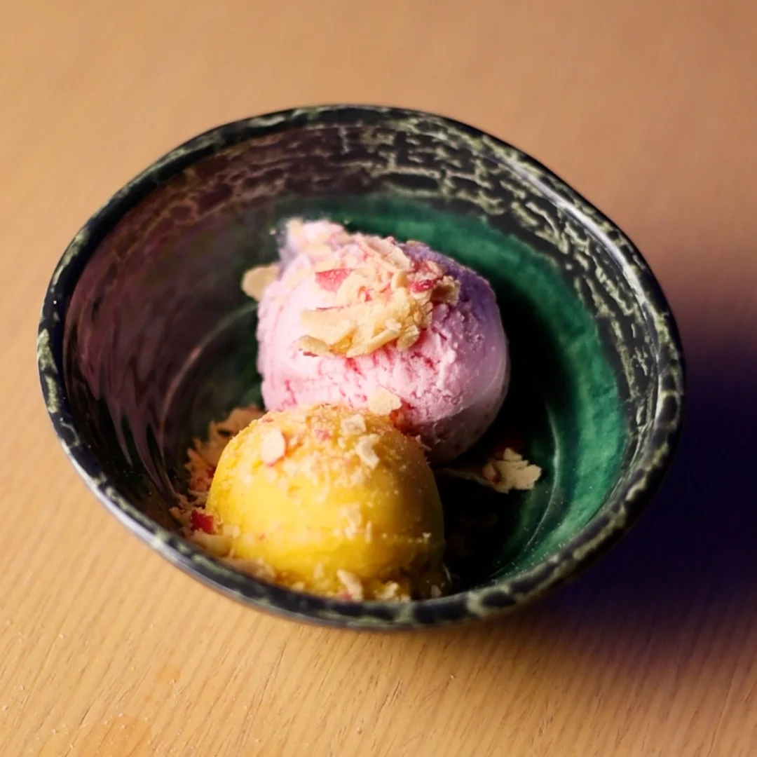 Ice Cream Scoop of Your Choice: Cookie, Dulce de Leche, Strawberry or Bourbon Vanilla (1 scoop)